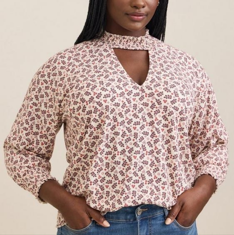 NWT TORRID JERSEY CHOCKER NECK TOP